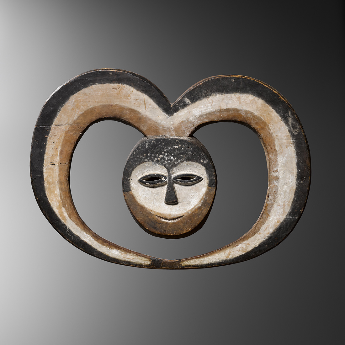 Kwele Mask - Montagut Gallery - Barcelona